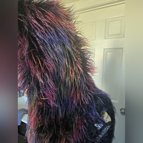 Midnight Alpaca Vest - Picture 2 of 3